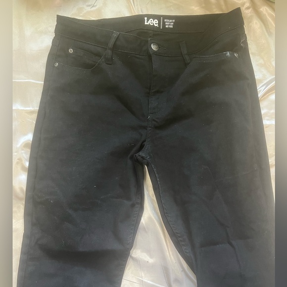 Women’s Legendary Regular Bootcut Jean In Black - Picture 1 of 6